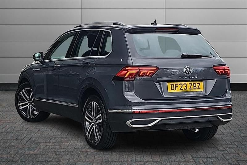 Used VW Tiguan Elegance 150 HP (110 kW) 2023 Dolphin grey SUV