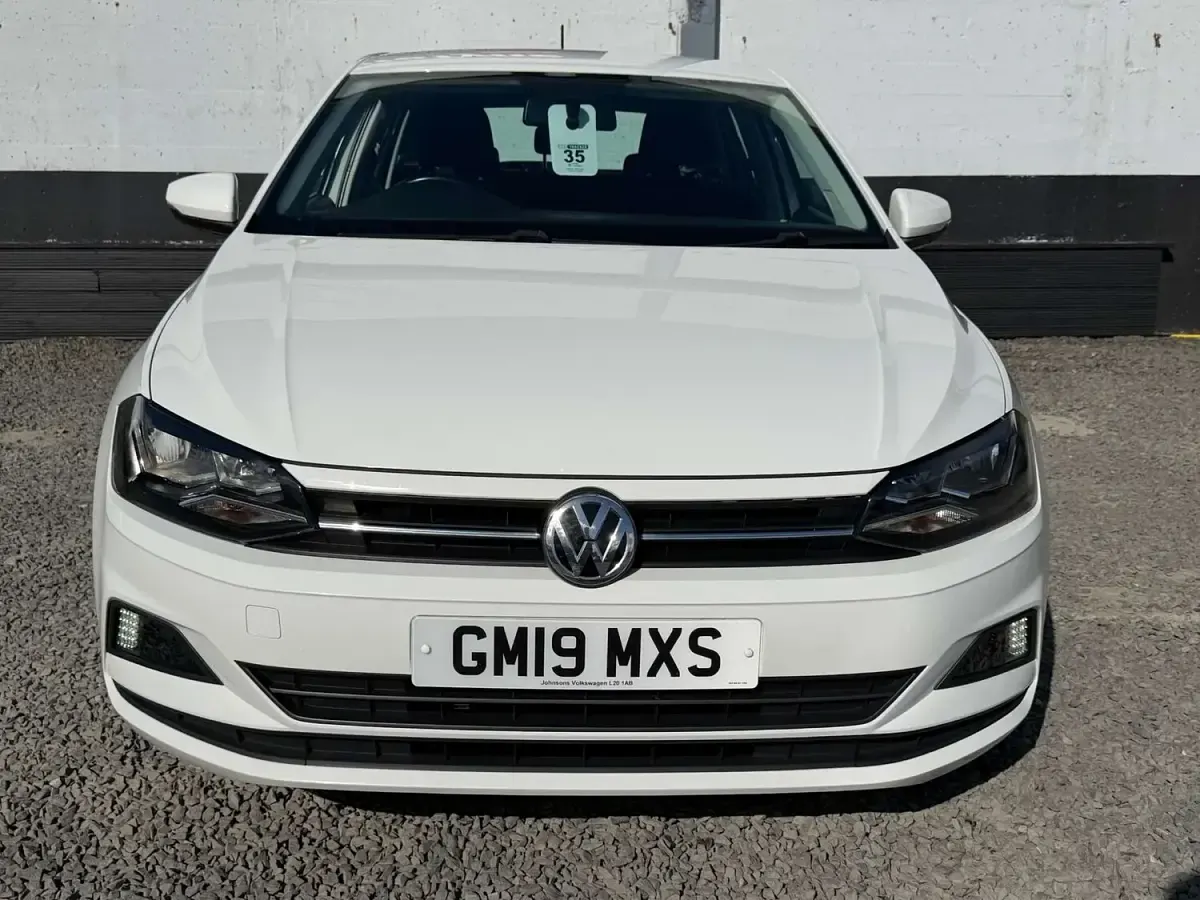Used VW Polo SE 80 HP (58 kW) 2019 White Hatchback