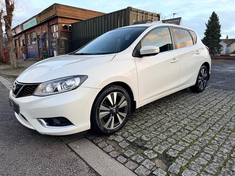 Used Nissan Pulsar Tekna 110 HP (80 kW) 2015 White Hatchback