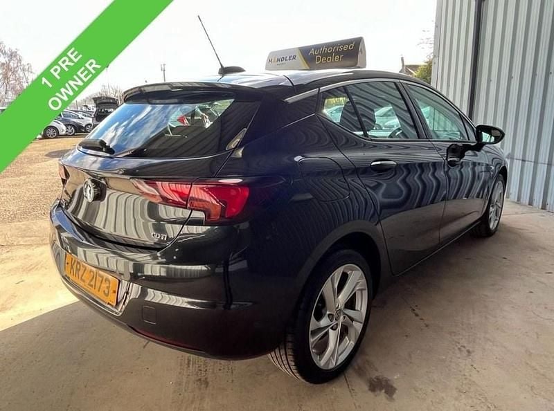 Used Vauxhall Astra SRi 136 HP (100 kW) 2015 Black Hatchback