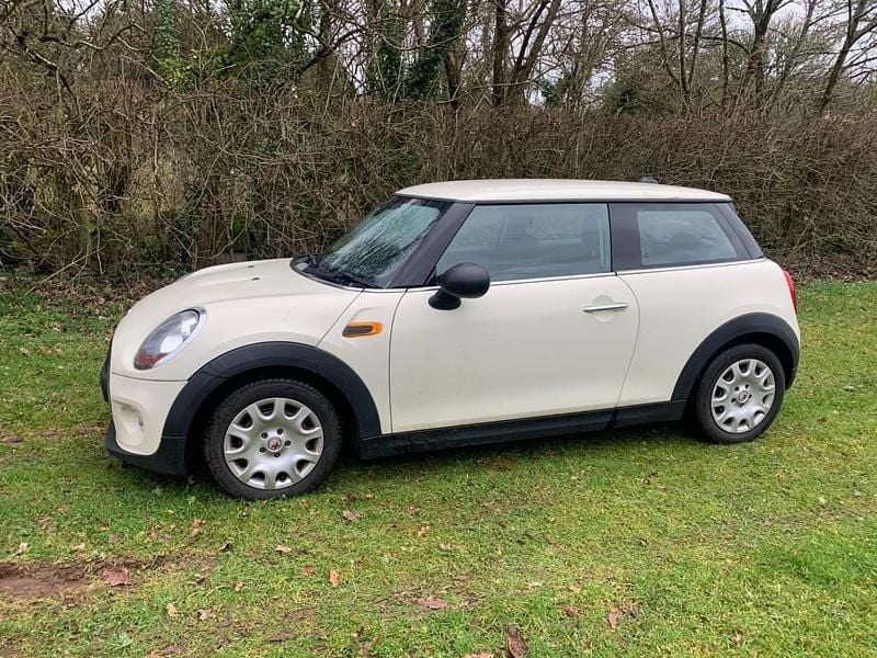 Usado Mini ONE Hatch 2016 Blanco Utilitario