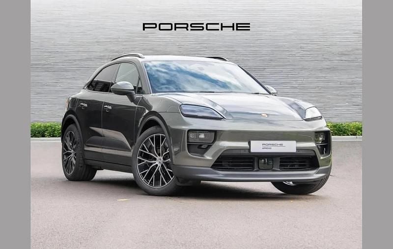 Used Porsche Macan 300 kW (408 HP) 2025 Green SUV