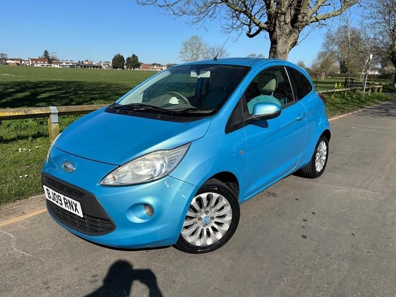 Używany Ford Ka Zetec 69 KM (50 kW) 2009 Niebieski Hatchback