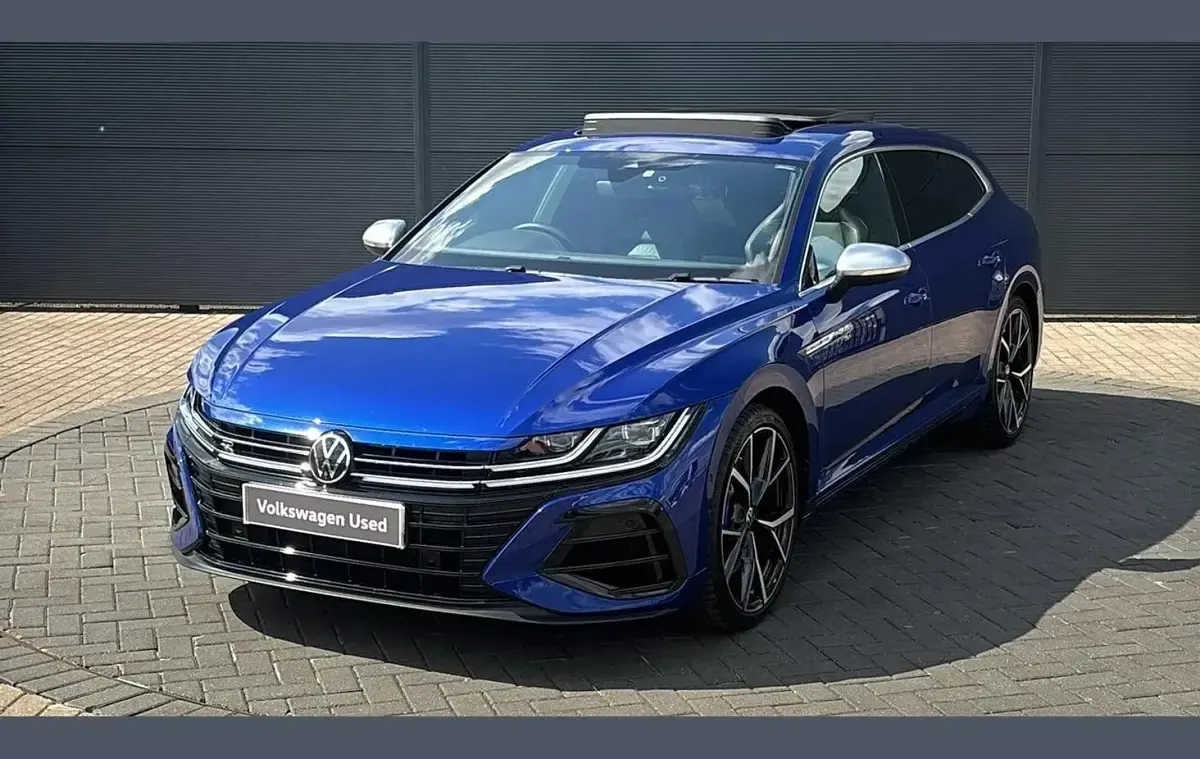 Used VW Arteon R 315 HP (231 kW) 2023 Blue Estate