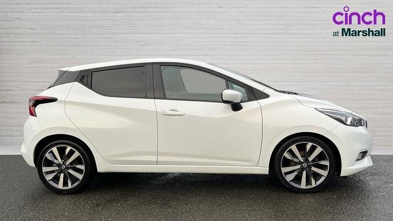Used Nissan Micra Tekna 90 HP (66 kW) 2017 White Hatchback