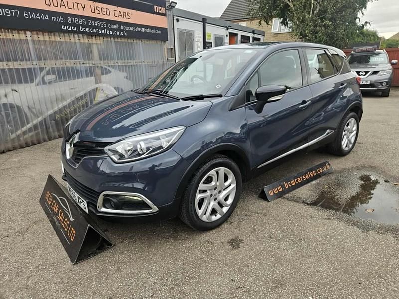Blue Used 2016 Renault Captur Dynamique SUV | £4,495 (Fair price) - Image 1/4