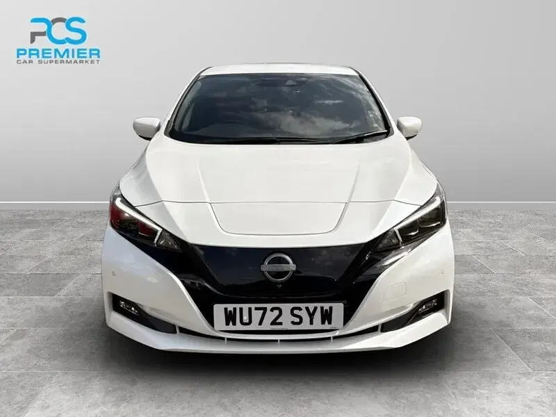 Used Nissan Leaf Tekna 110 kW (150 HP) 2022 White Hatchback