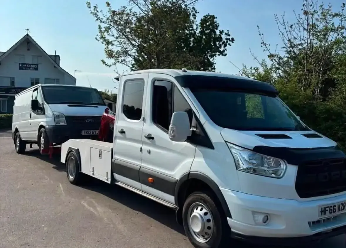 Used Ford Transit 125 HP (91 kW) 2016 White Van