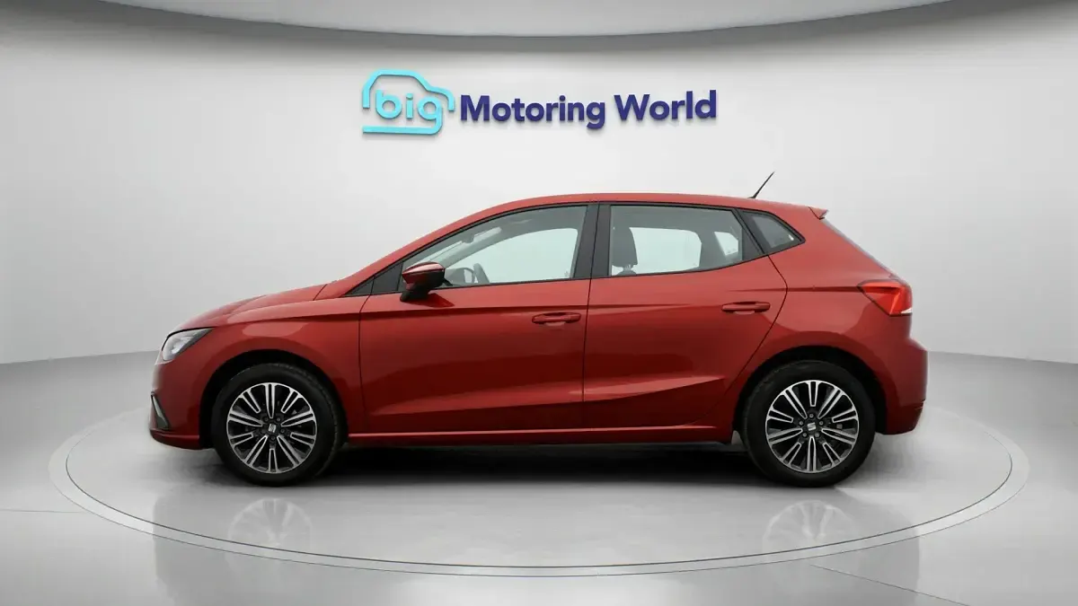 Used Seat Ibiza SE Technology 95 HP (69 kW) 2023 Red Hatchback
