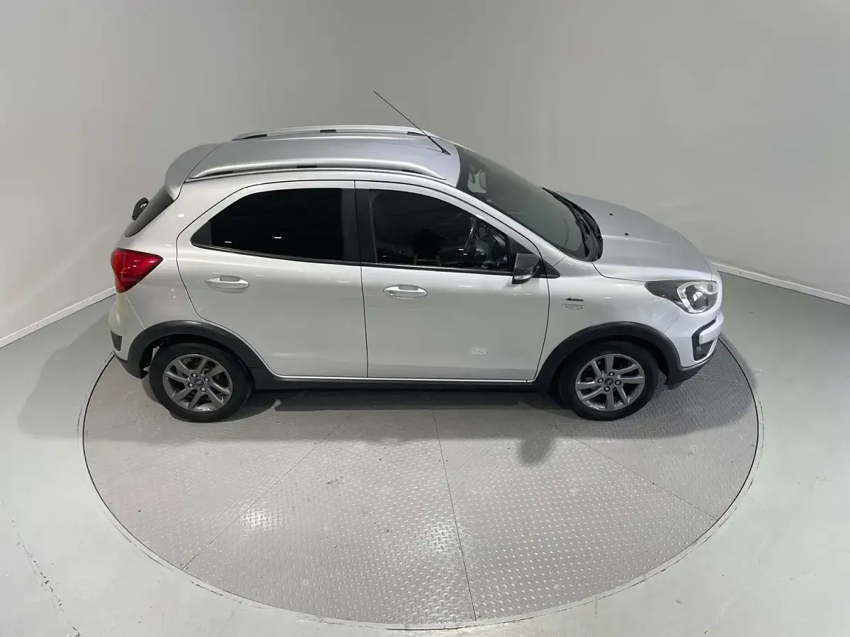 Used Ford Ka Plus Active 85 HP (62 kW) 2018 Silver Hatchback
