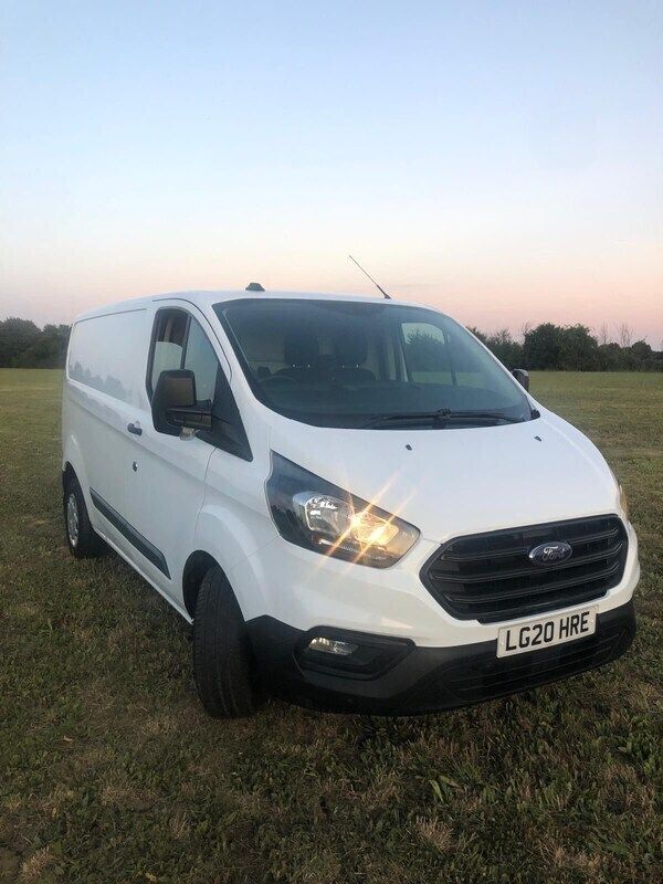 White Used 2020 Ford Transit Custom Van | £8,995 (Super price) - Image 1/4