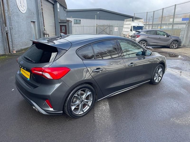 Used Ford Focus ST-Line 120 HP (88 kW) 2020 Grey Hatchback