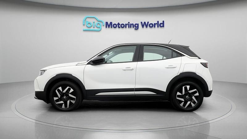 Used Vauxhall Mokka Elite 98 kW (134 HP) 2022 White SUV