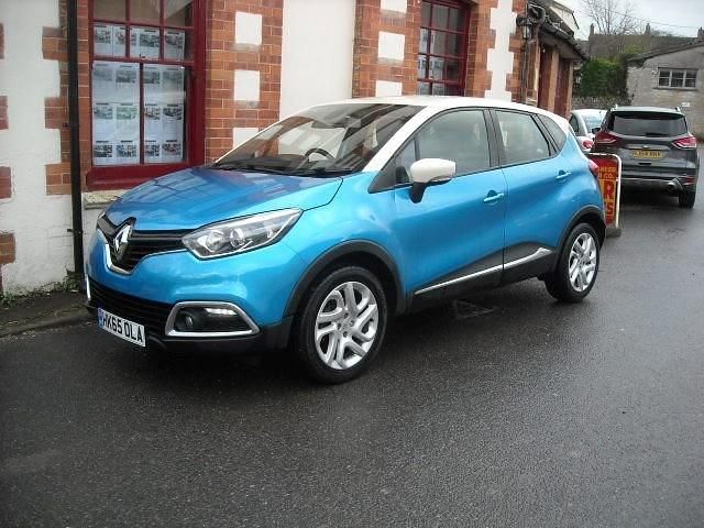 Used Renault Captur Dynamique 90 HP (66 kW) 2016 Blue SUV