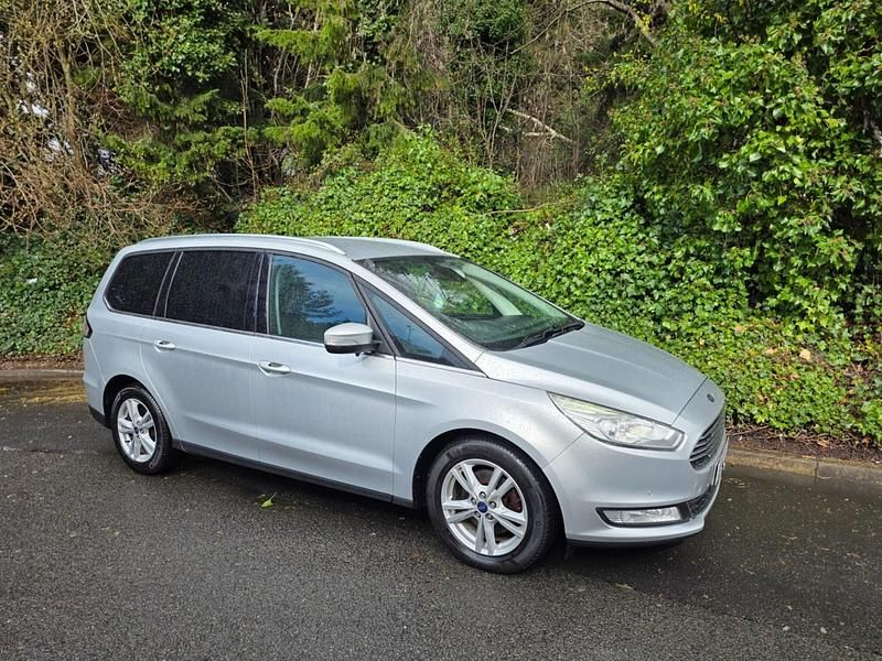 Begagnad Ford Galaxy Titanium 180 HK (132 kW) 2017 Silver Minibuss
