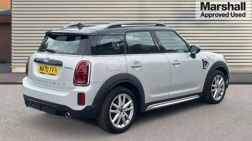 Usado Mini Cooper S Countryman Sport 178 HP (130 kW) 2020 Prateado SUV