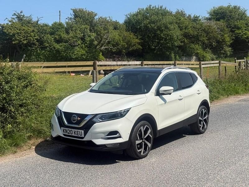 White Used 2020 Nissan Qashqai Tekna SUV | £15,795 (Fair price) - Image 1/4