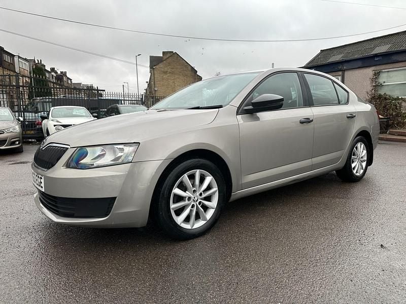 Used Skoda Octavia 105 HP (77 kW) 2013 Beige Hatchback