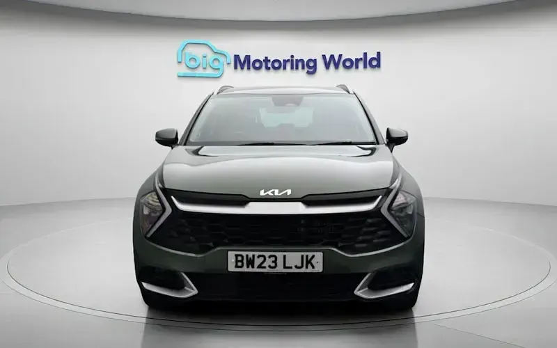 Used Kia Sportage 230 HP (169 kW) 2023 Green SUV