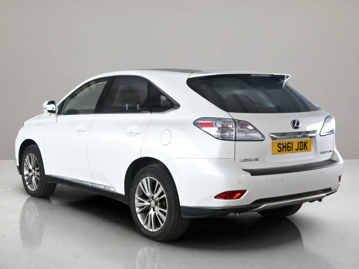 Used Lexus RX450h 299 HP (219 kW) 2011 White SUV