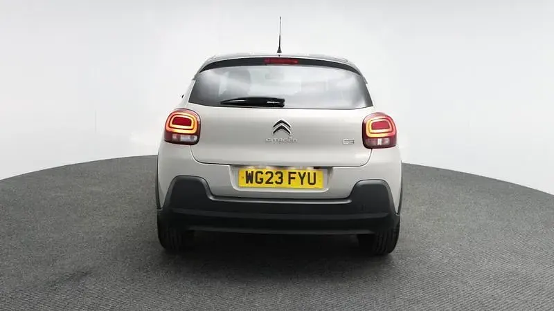 Used Citroën C3 PureTech 82 HP (60 kW) 2023 Beige Hatchback