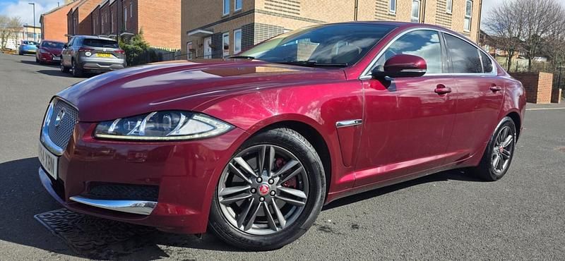 Used Jaguar XF Luxury 2014 Red Sedan