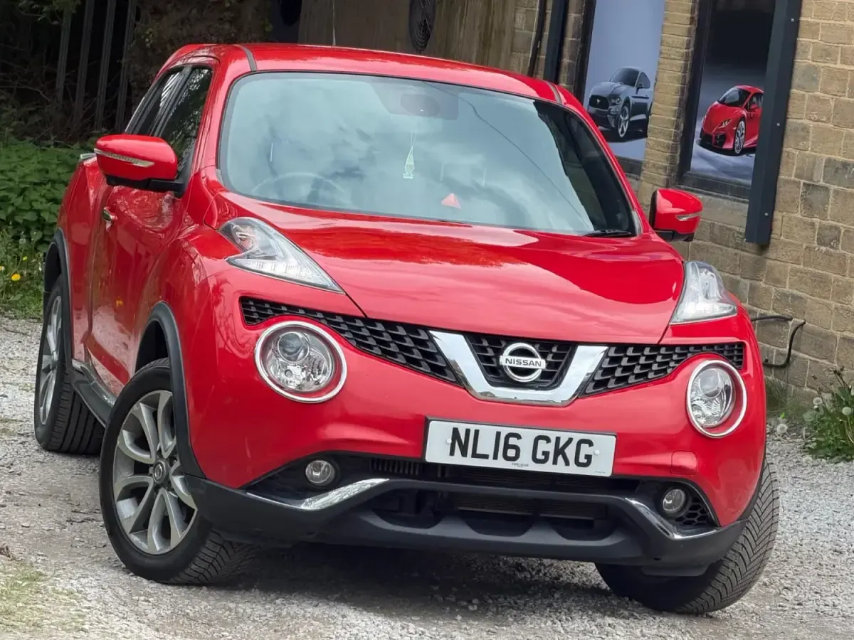 Używany Nissan Juke Tekna 2016 Czerwony SUV