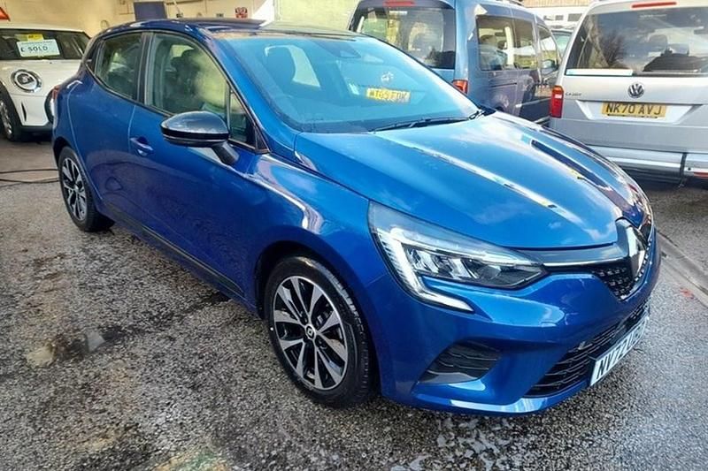 Used Renault Clio V Evolution 2023 Blue Hatchback