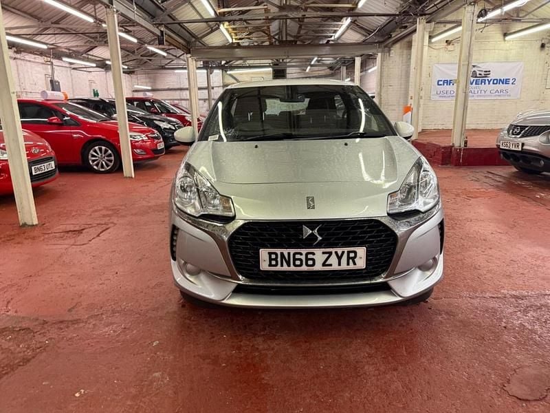 Used DS Automobiles DS3 Chic 110 HP (80 kW) 2016 Silver Hatchback