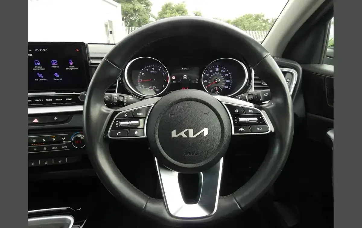 Used Kia XCeed 138 HP (101 kW) 2024 Green SUV