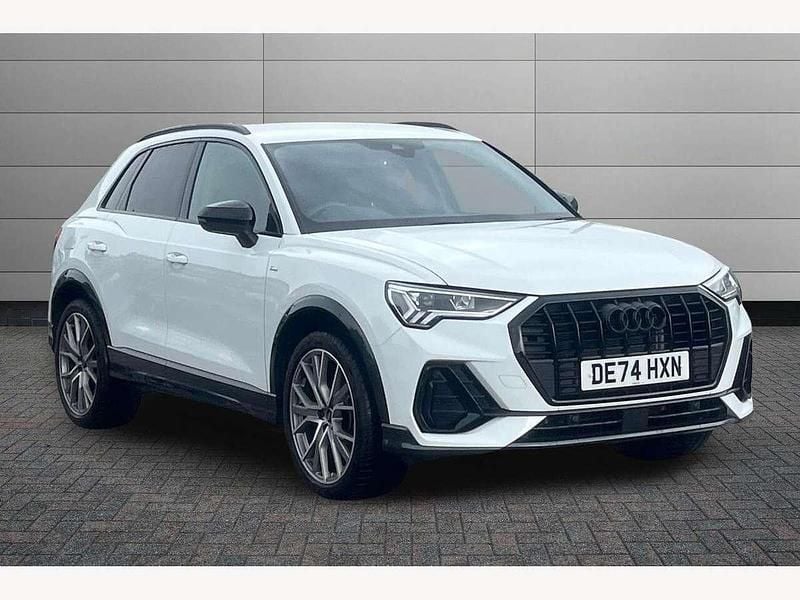 Glacier white Used 2024 Audi Q3 Black Edition SUV | £32,395 (Fair price) - Image 1/4