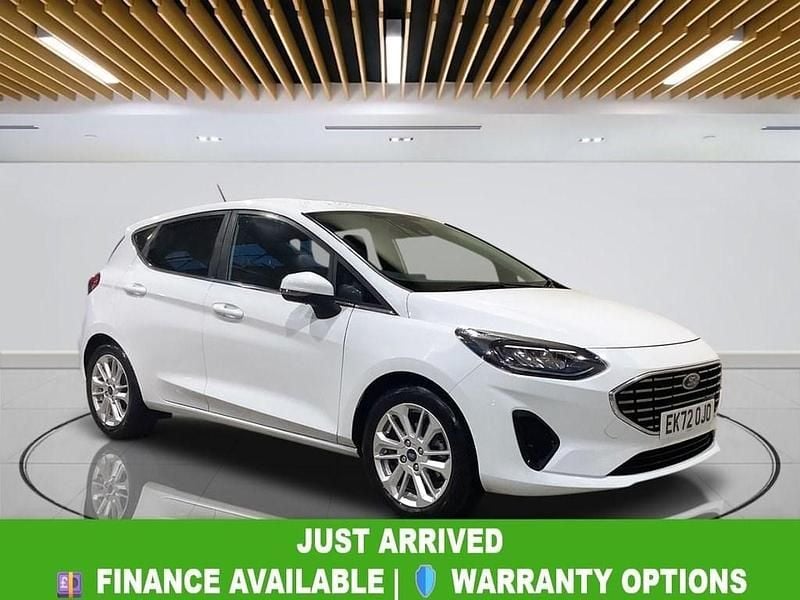 Used Ford Fiesta Titanium 125 HP (91 kW) 2022 White Hatchback
