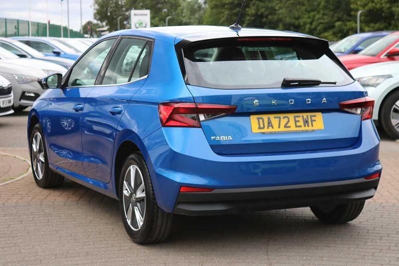 Used Skoda 110 R SE L 81 HP (59 kW) 2023 Race blue metallic Hatchback