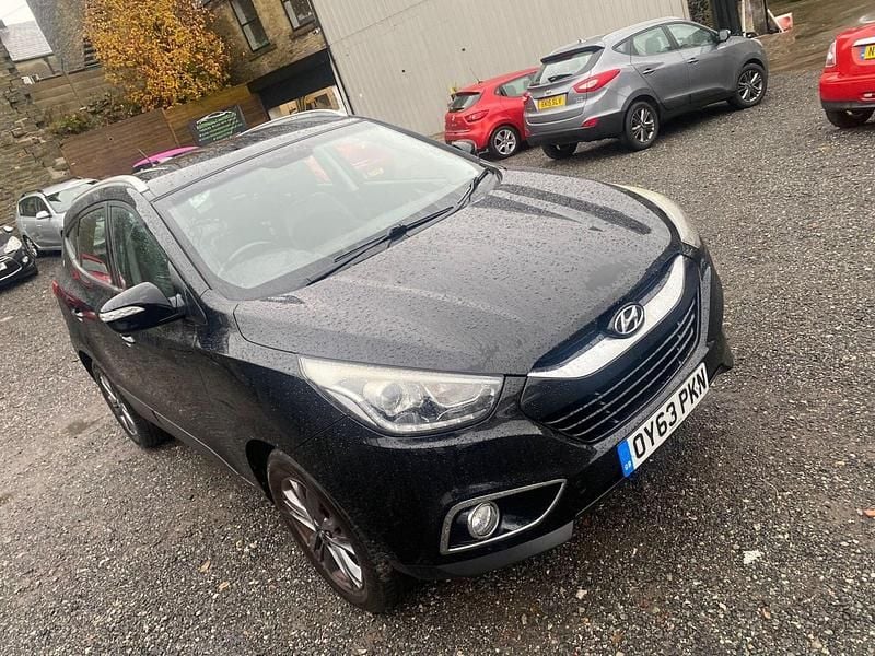 Black Used 2013 Hyundai ix35 SE SUV | £3,485 (Good price) - Image 1/4