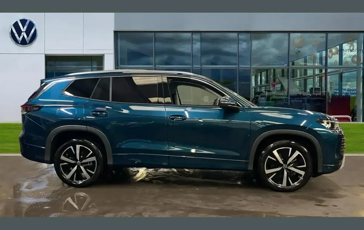 Used VW Tayron Match 200 HP (147 kW) 2026 Blue SUV
