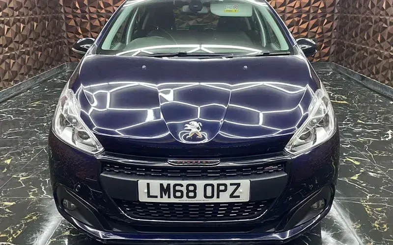 Used Peugeot 208 GT-line 109 HP (80 kW) 2018 Blue Hatchback