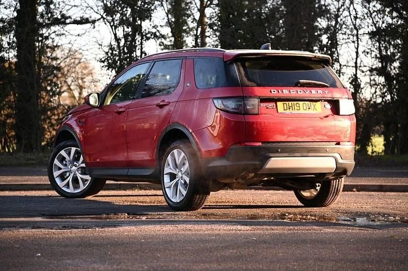 Used Land Rover Discovery Sport SE 180 HP (132 kW) 2019 Red SUV