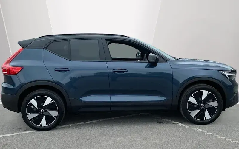 Used Volvo EX40 Plus 185 kW (252 HP) 2025 Blue SUV