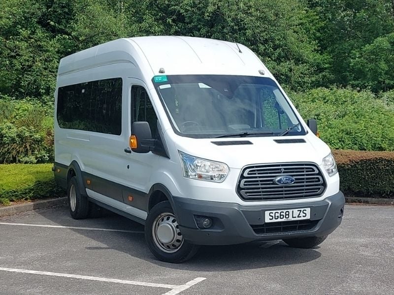 Used Ford Transit Trend 125 HP (91 kW) 2018 White MPV