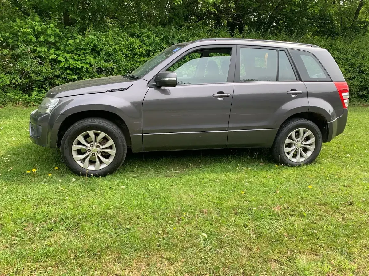Used Suzuki Grand Vitara SZ4 166 HP (122 kW) 2013 Grey SUV