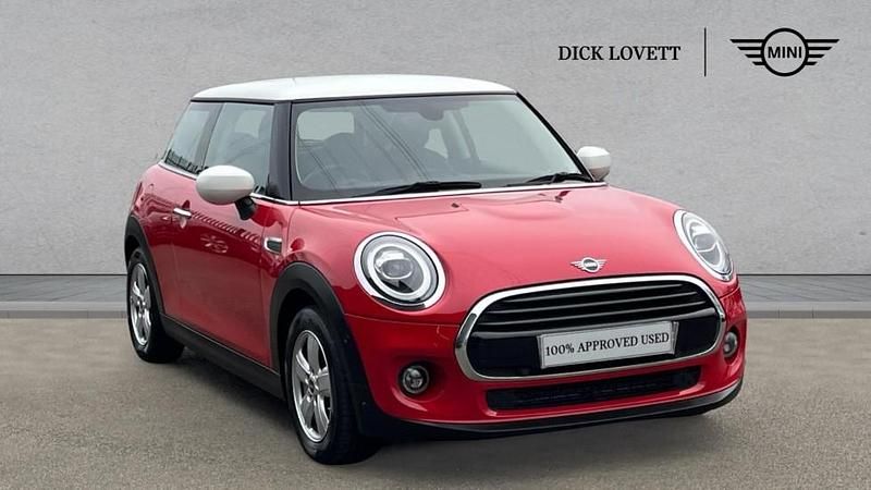 Used Mini Cooper Classic 134 HP (98 kW) 2020 Red Hatchback