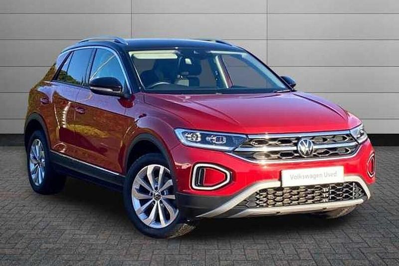 Kings red with black roof Used 2022 VW T-Roc Style SUV | £18,991 (Good price) - Image 1/4