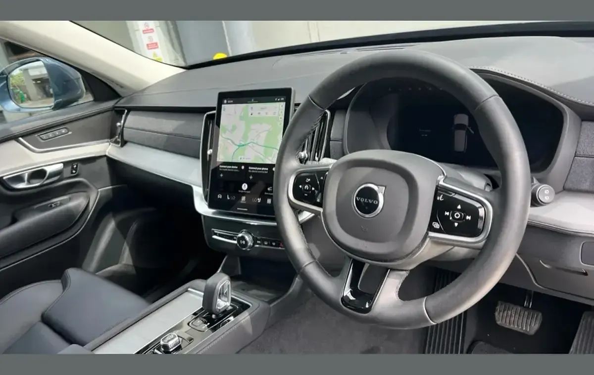 Used Volvo XC90 Core 455 HP (334 kW) 2025 Blue SUV