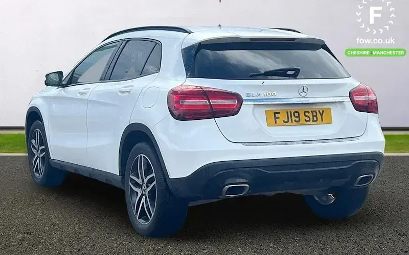 Used Mercedes GLA180 Urban 122 HP (89 kW) 2020 SUV