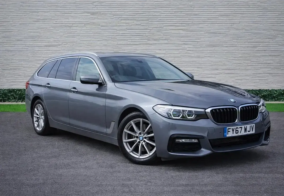 Used BMW 520 Comfort Edition 2017 Blue Estate