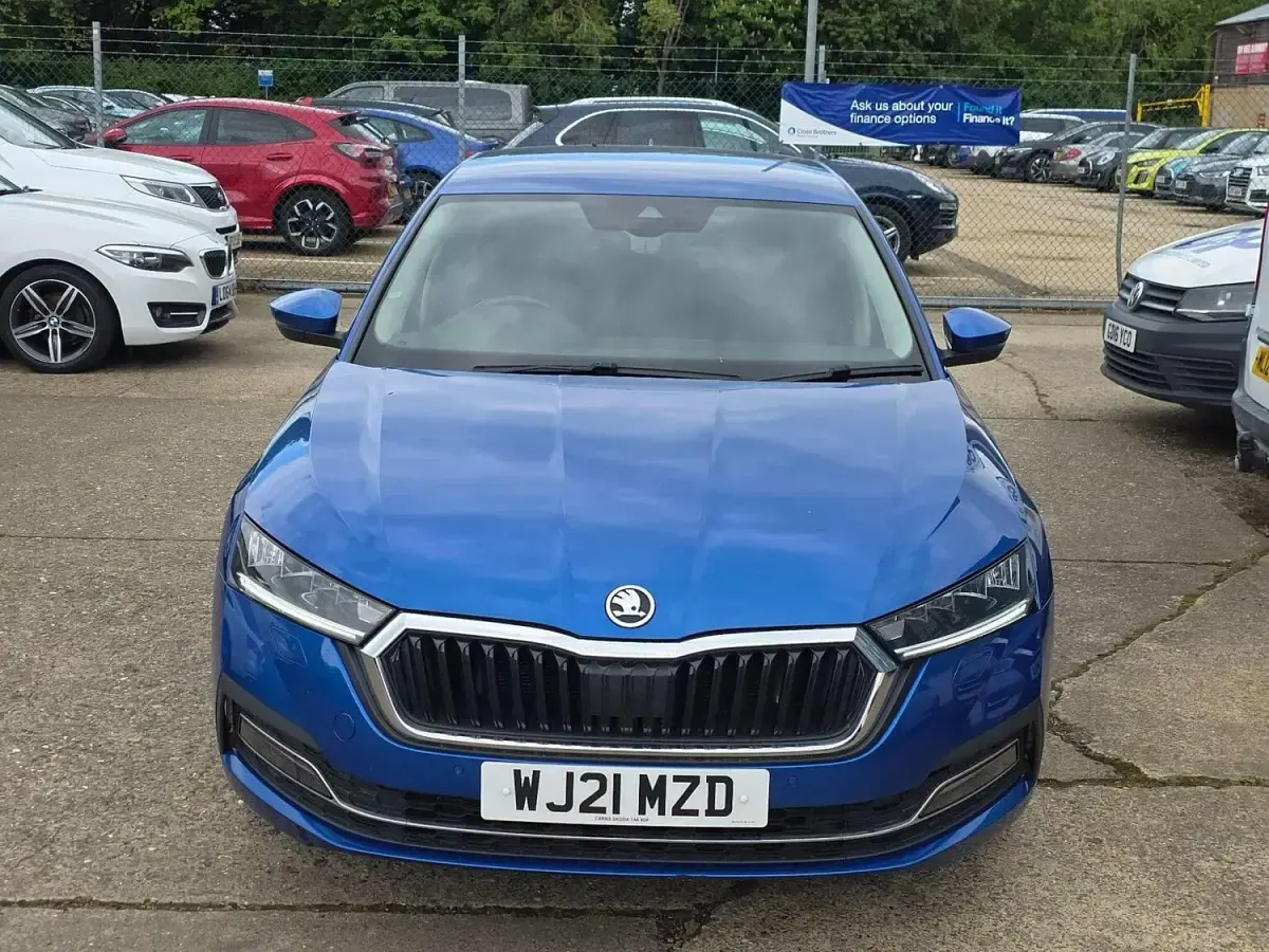 Usado Skoda Octavia SE L First Edition 116 CV (85 kW) 2021 Azul Utilitario