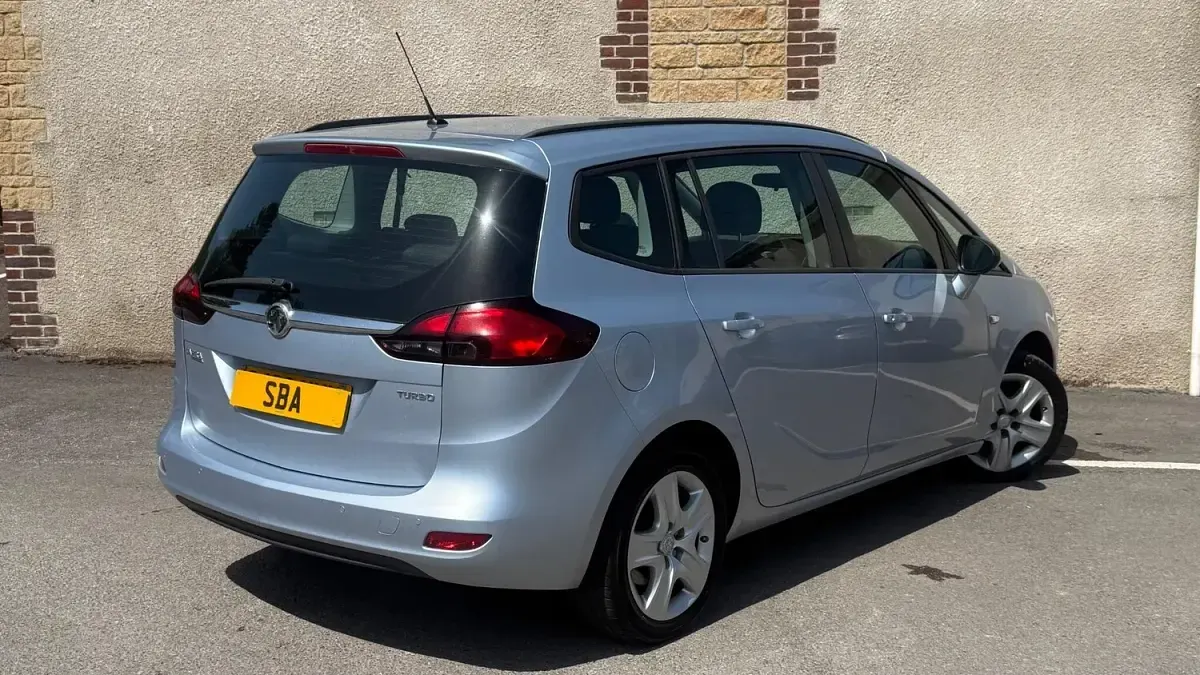 Used Vauxhall Zafira 140 HP (102 kW) 2016 Silver MPV