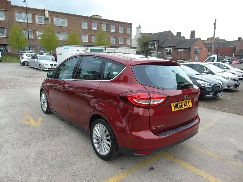 Second-hand Ford C-MAX Titanium 2016 Roșu Monovolum