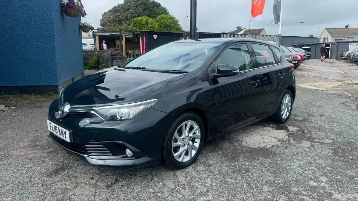 Used Toyota Auris Business Edition 2016 Grey Hatchback