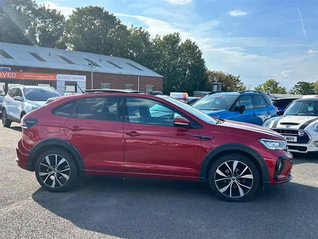 Used VW Taigo R-line 150 HP (110 kW) 2022 Red SUV